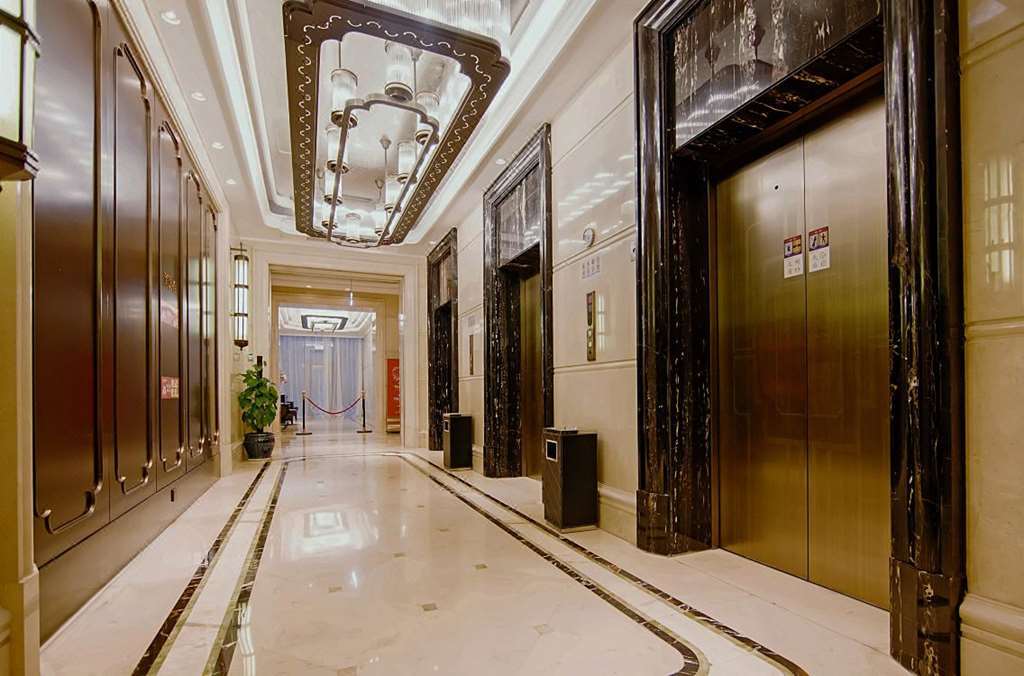 דזיאסין Dragon Dream Hotel מראה פנימי תמונה