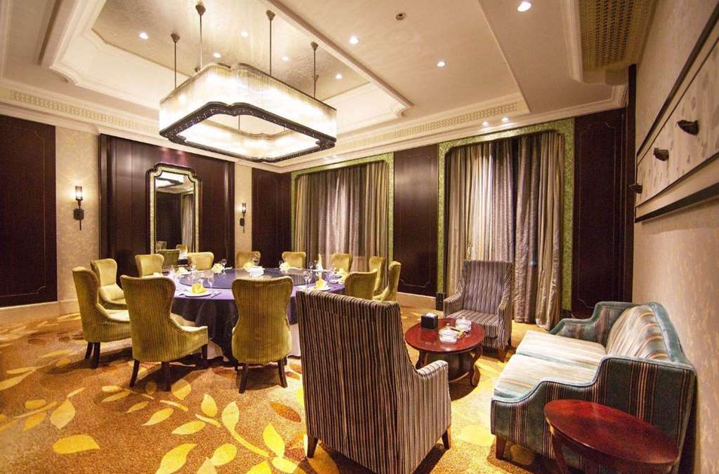 דזיאסין Dragon Dream Hotel מסעדה תמונה