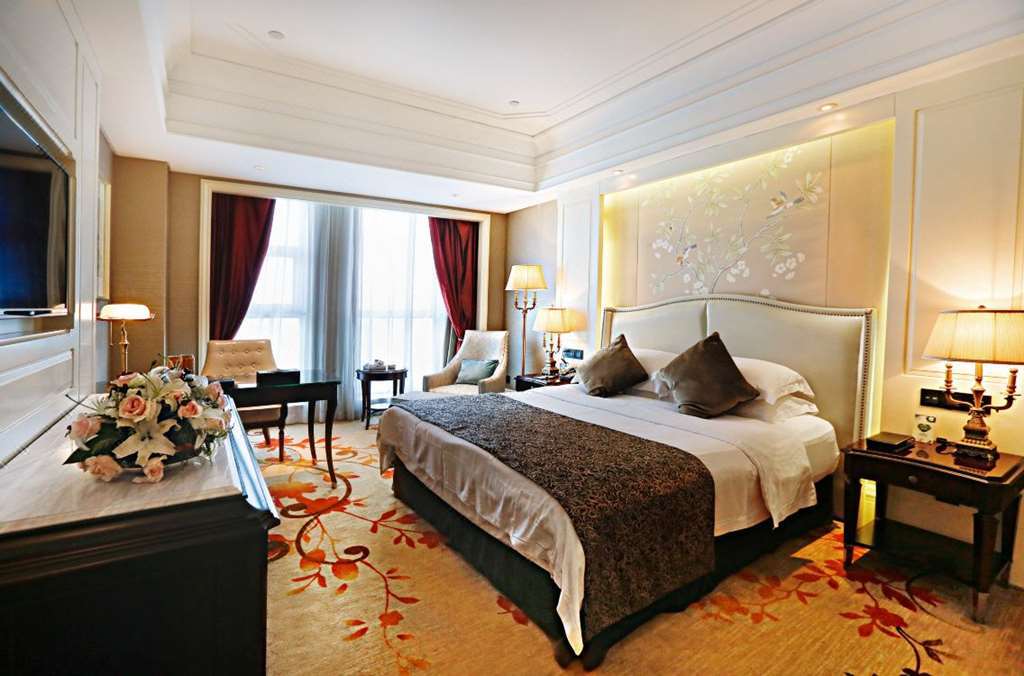 דזיאסין Dragon Dream Hotel חדר תמונה